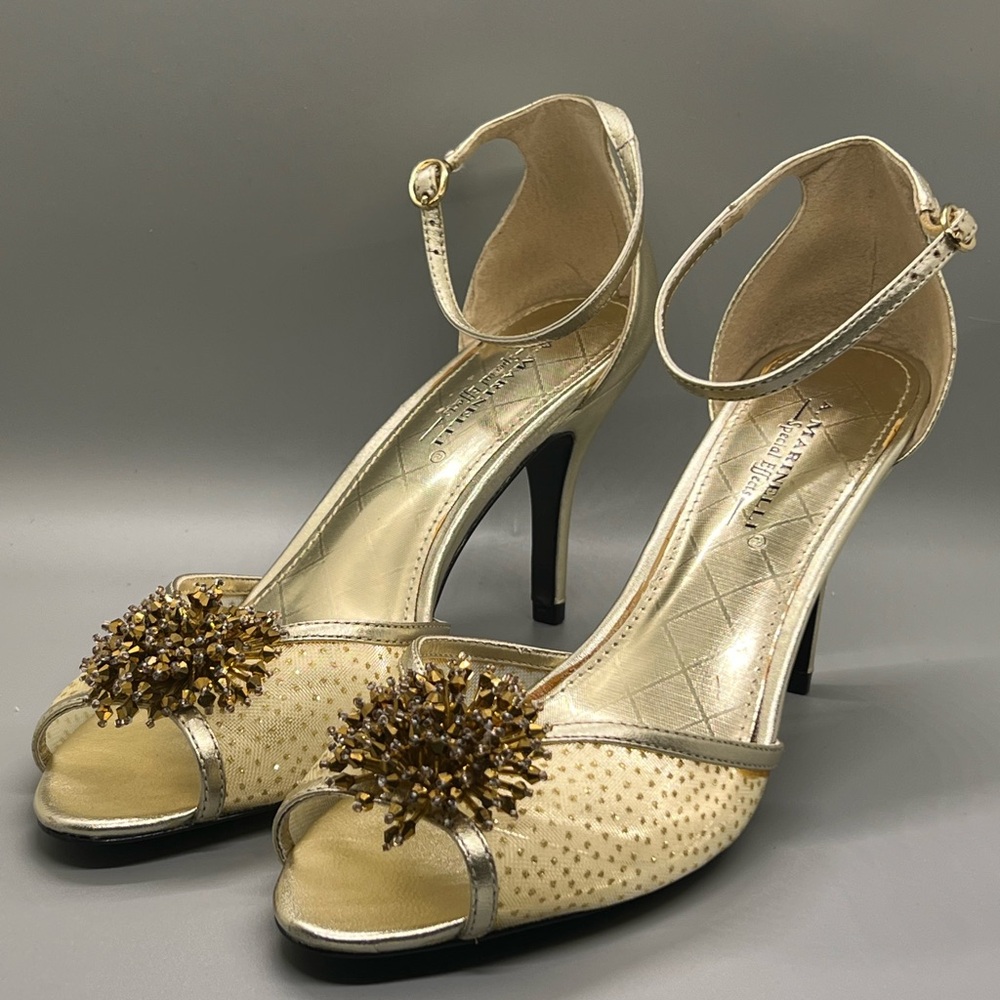 A. Marinelli  Womens Sandals Size 8.5 M Gold